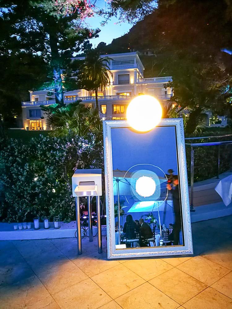Location Photobooth Miroir Magic à Sainte-Maxime pour votre mariage 1 Miroir Sainte-Maxime