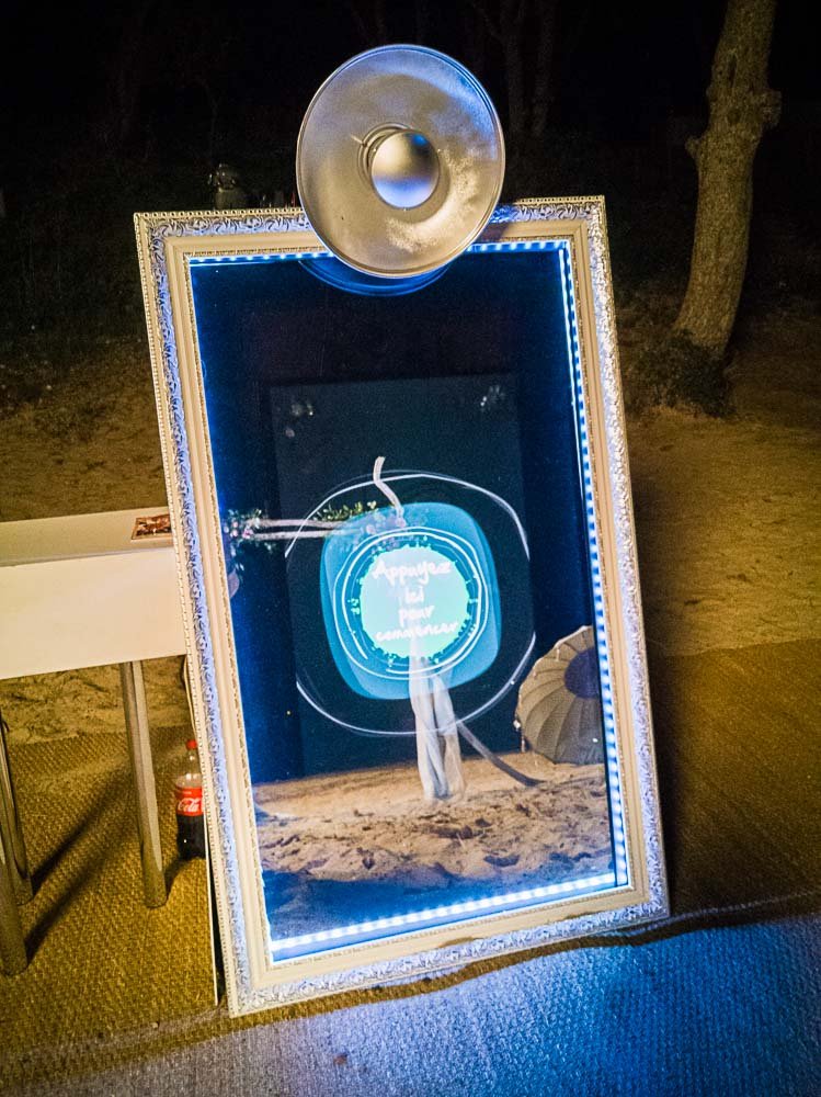 Photobooth dans le Var Votre mariage avec le Miroir Magic 1 Miroir Var