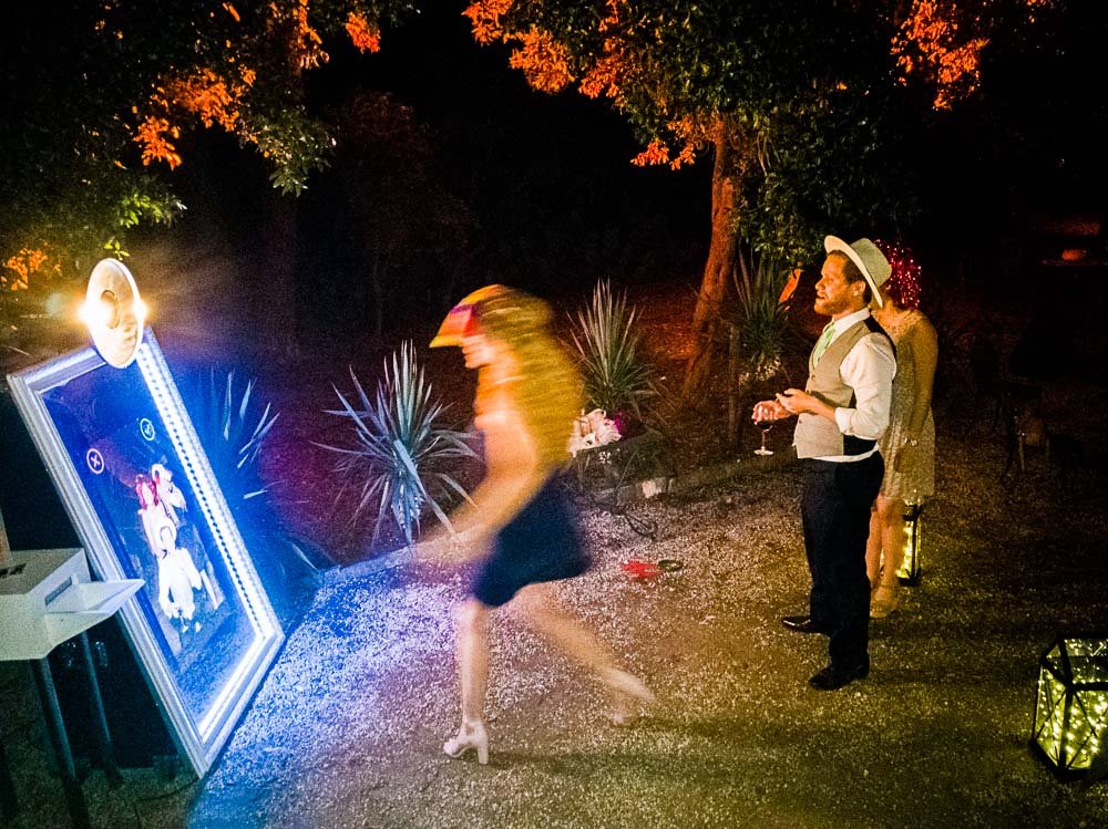 Location photobooth prix Miroir Magic pour votre événement 1 emplacement photobooth prix