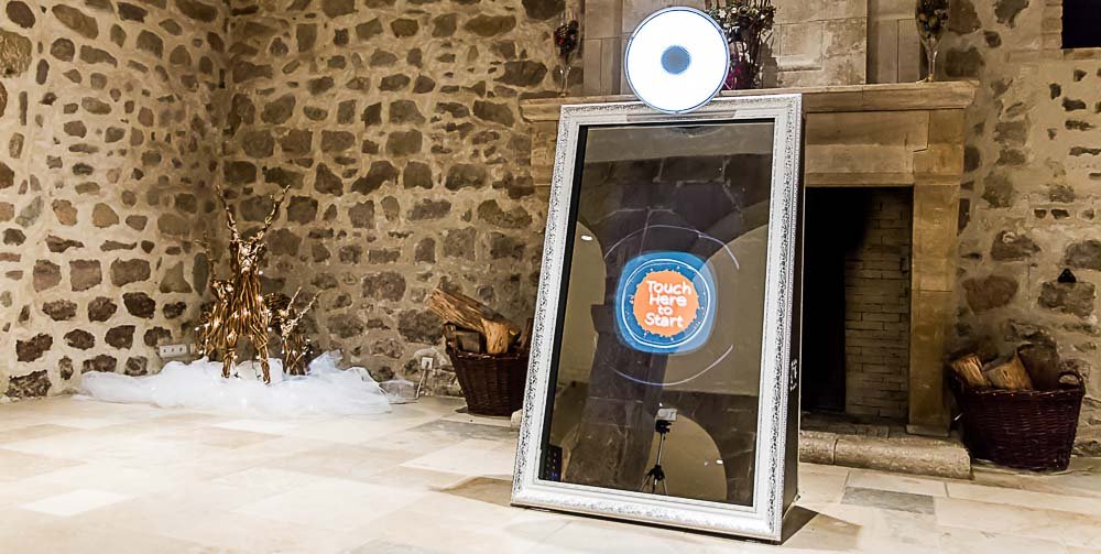 Location Photobooth Miroir Magic pour votre mariage 1 photomaton de mariage
